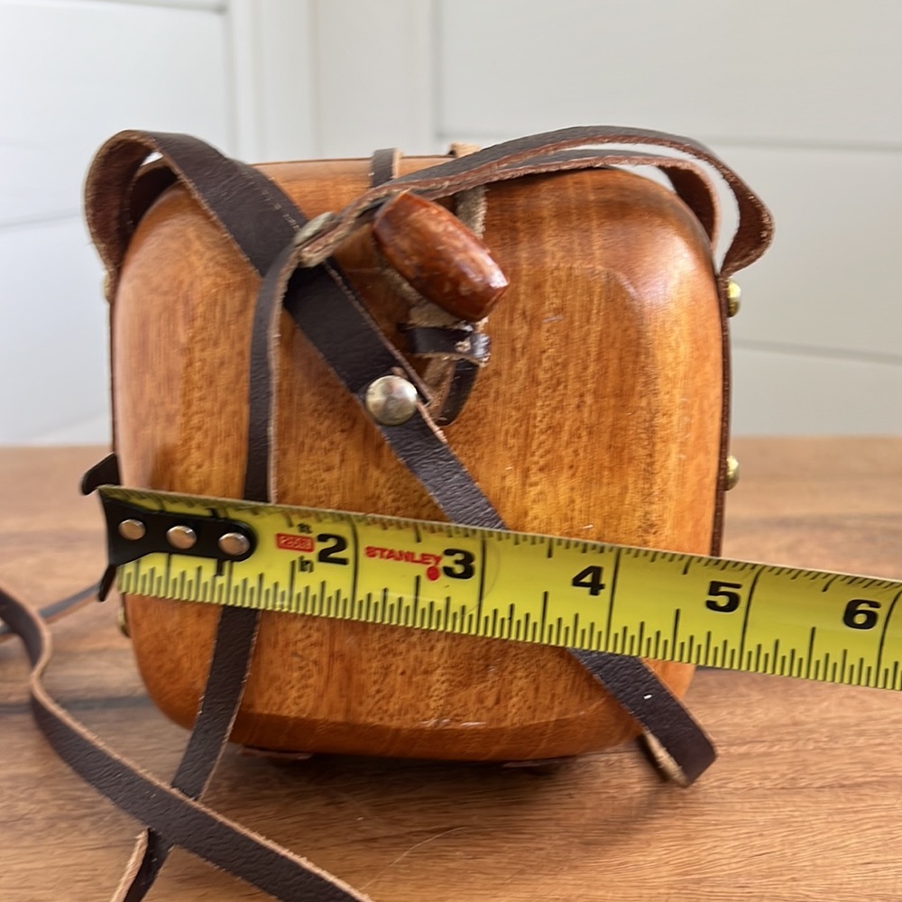 Vintage wood and leather crossbody - Picture 4 of 17
